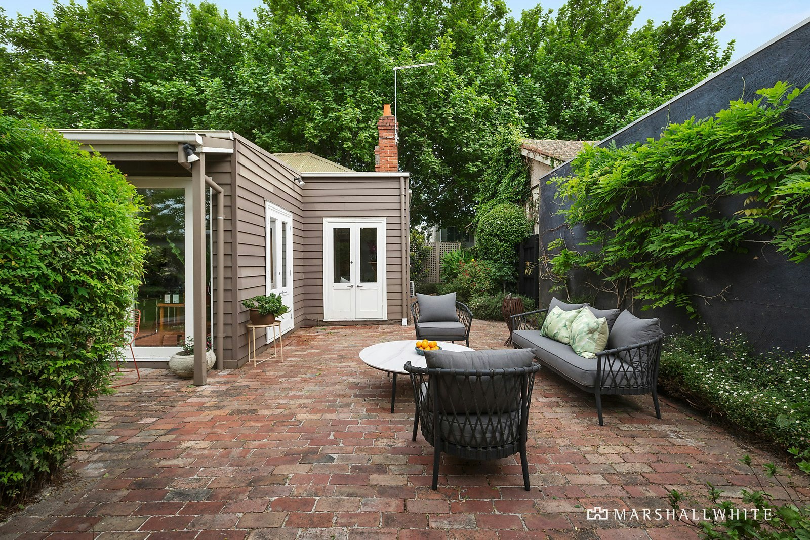 25 Rothesay Avenue, Elwood, VIC