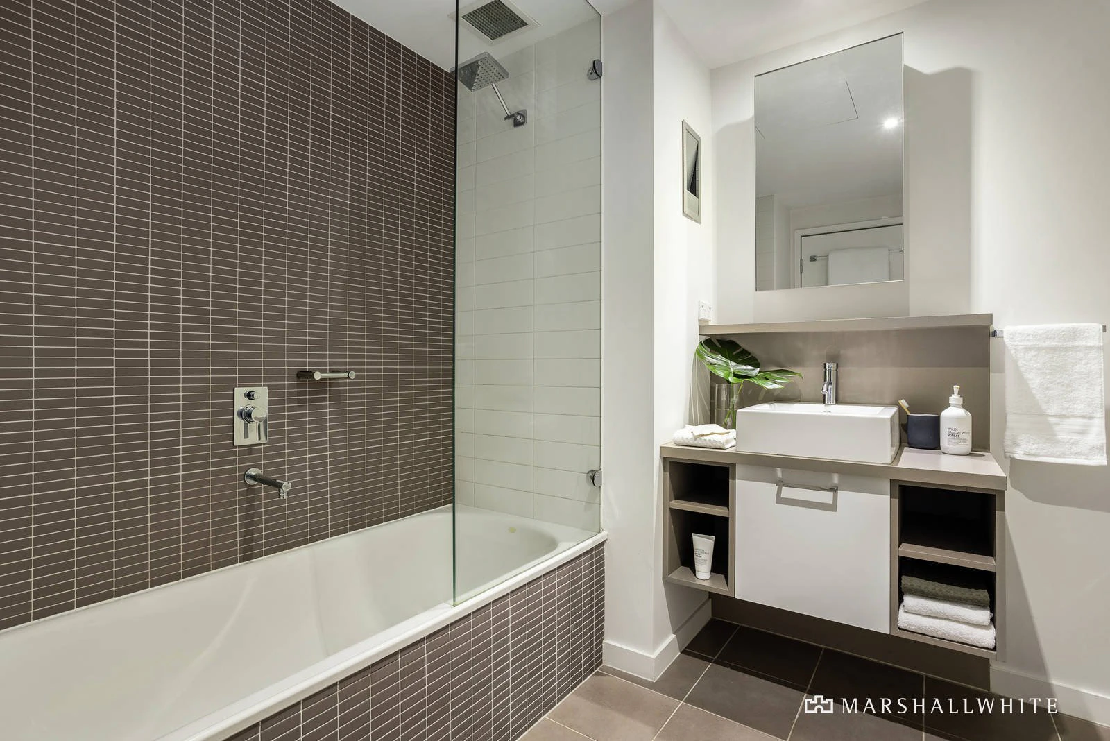 14/15 Liardet Street, Port Melbourne, VIC