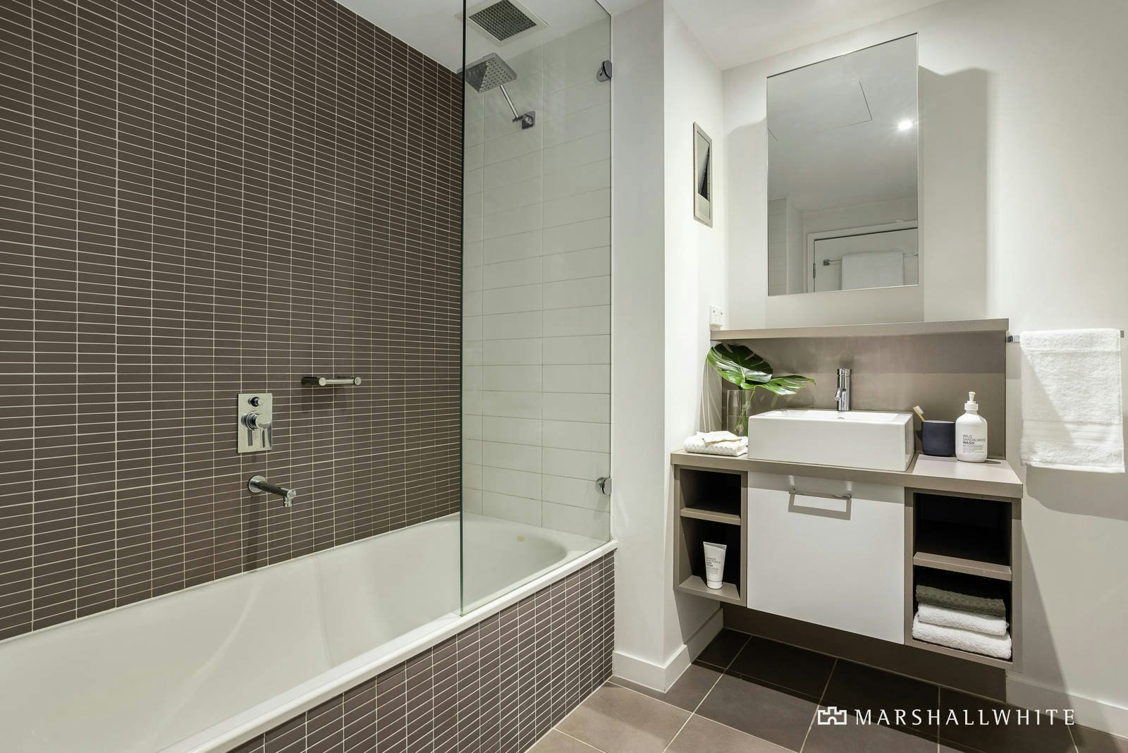 14/15 Liardet Street, Port Melbourne, VIC