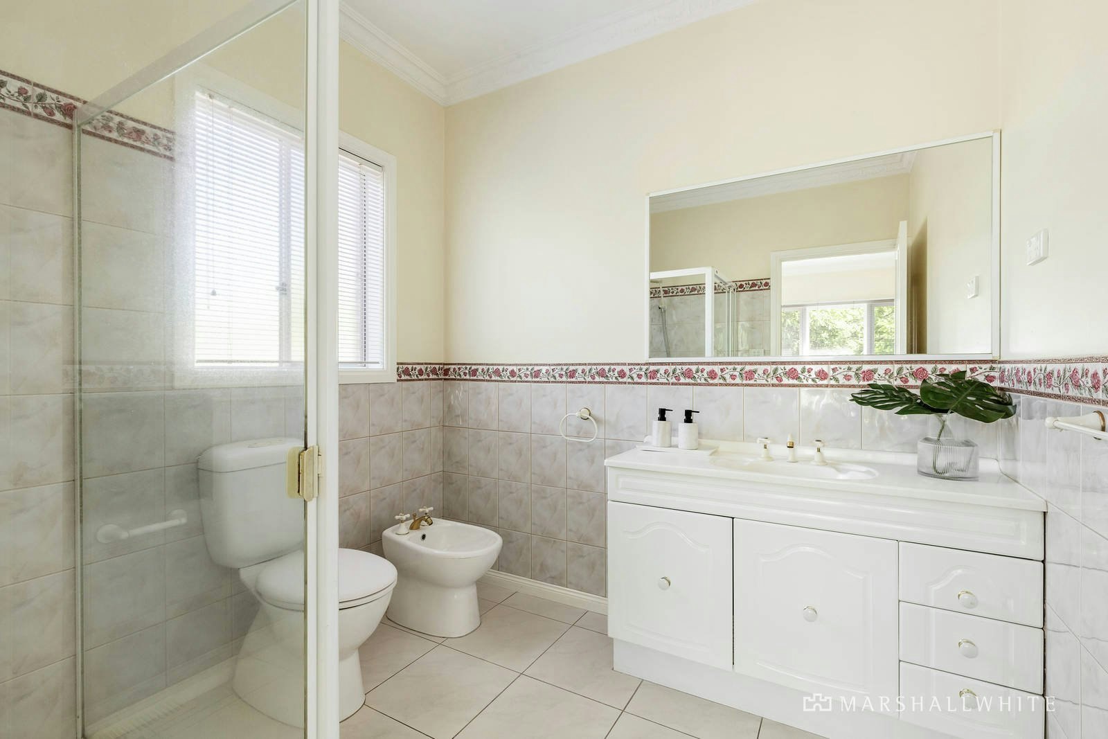 8 Martin Crescent, Glen Iris, VIC