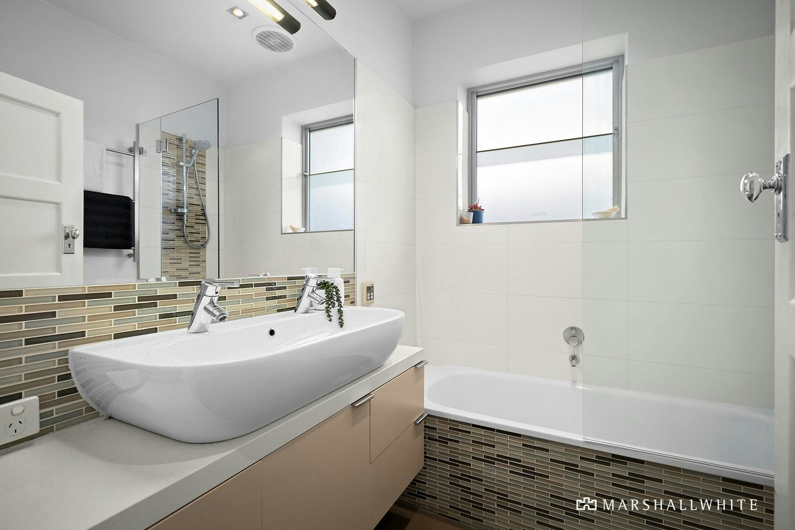 42 Trevelyan Street, Elsternwick, VIC