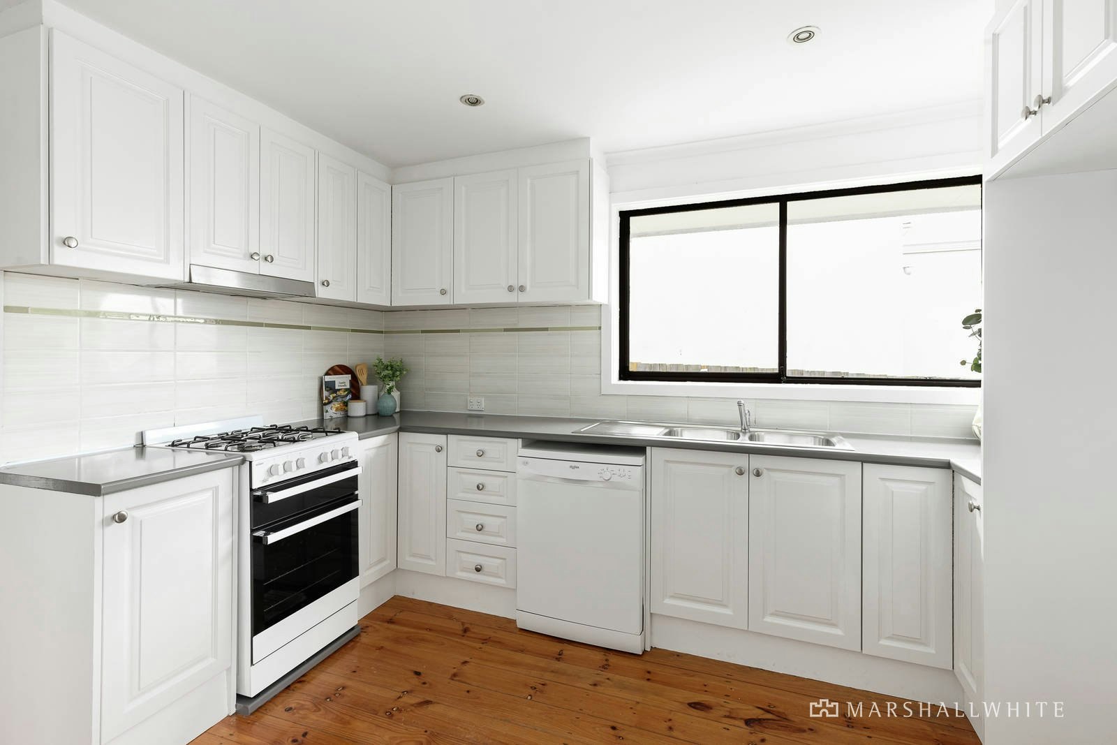 3/587 High Street Road, Mount Waverley, VIC