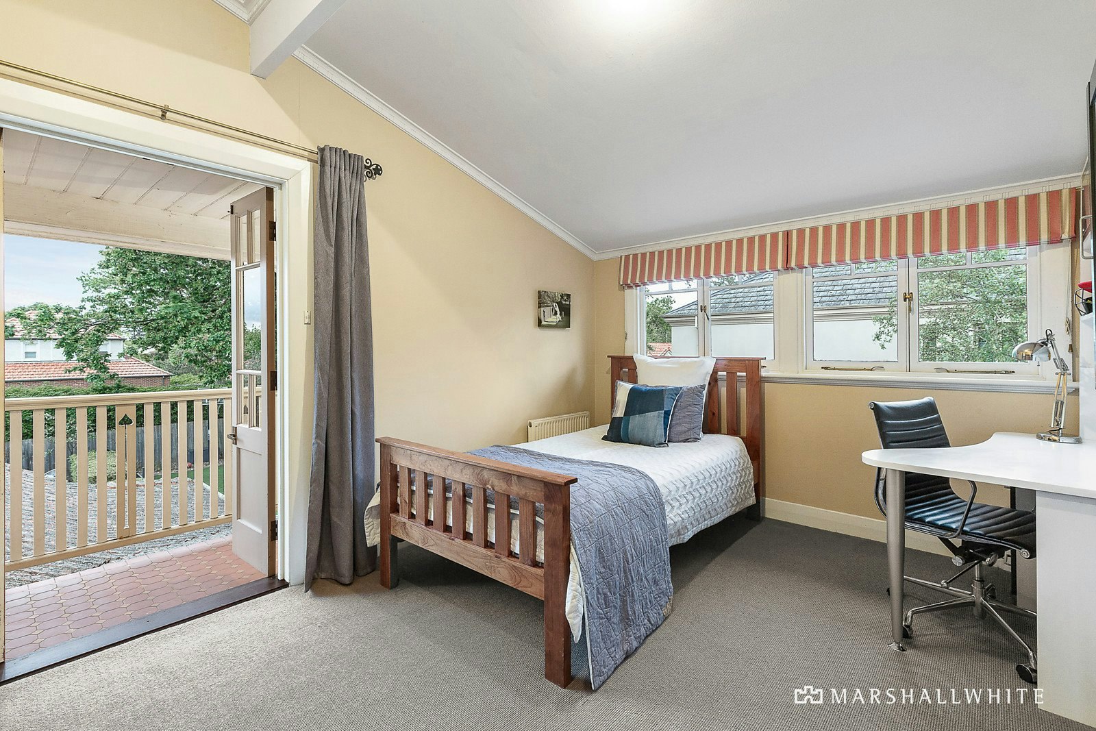 26 Essex Road, Surrey Hills, VIC