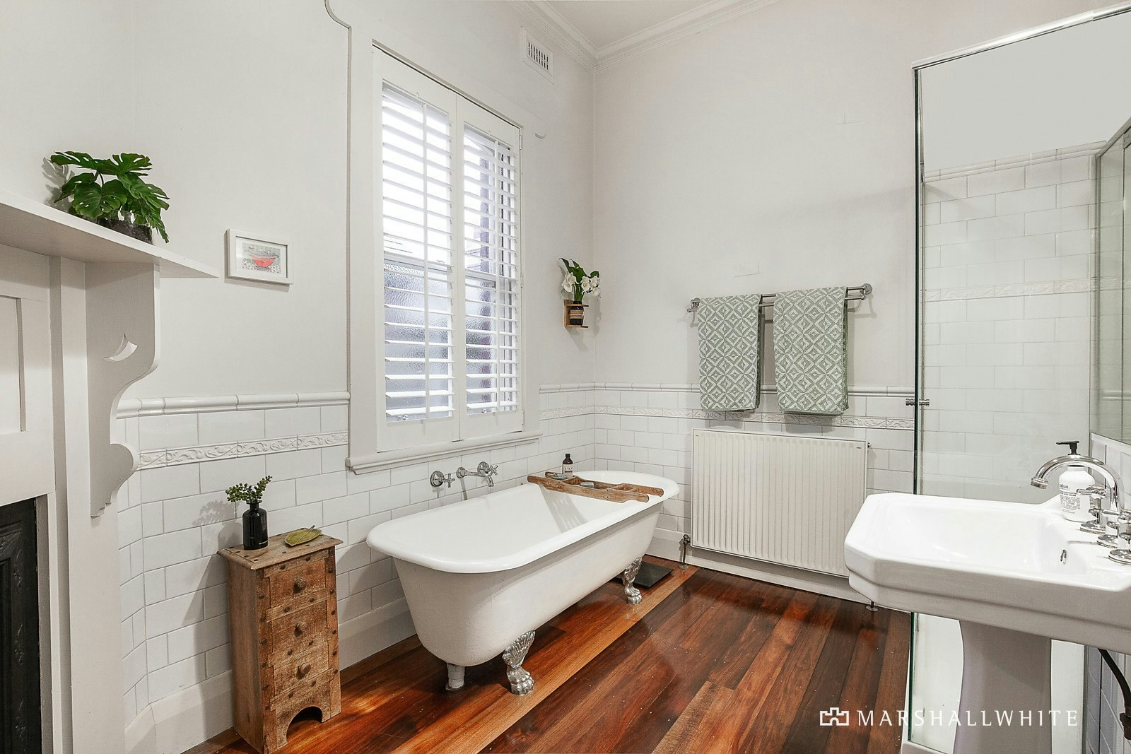 26 Essex Road, Surrey Hills, VIC