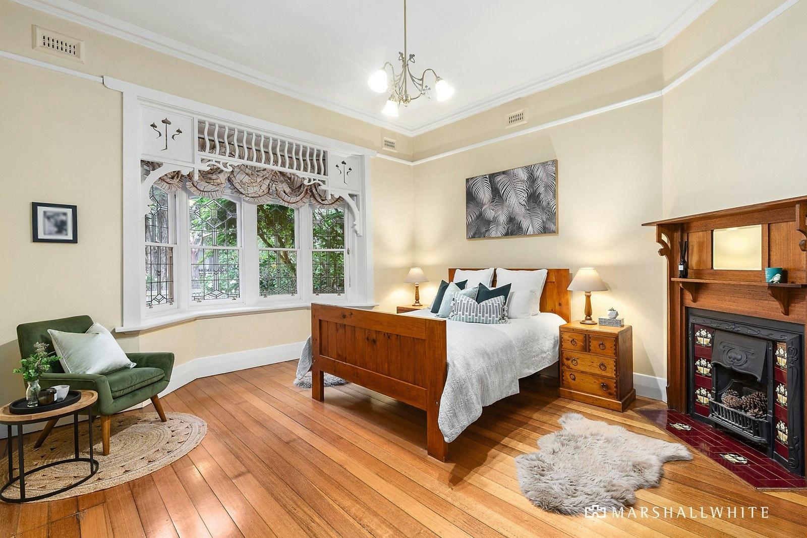 26 Essex Road, Surrey Hills, VIC