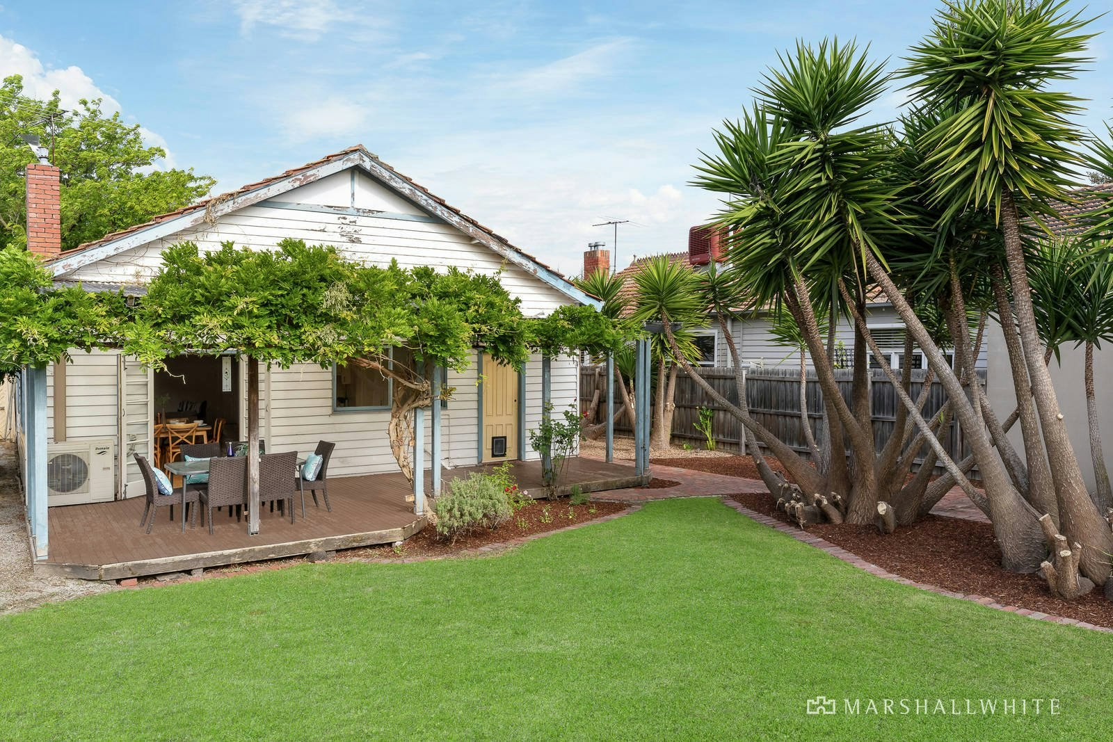 39 Boston Avenue, Malvern East, VIC