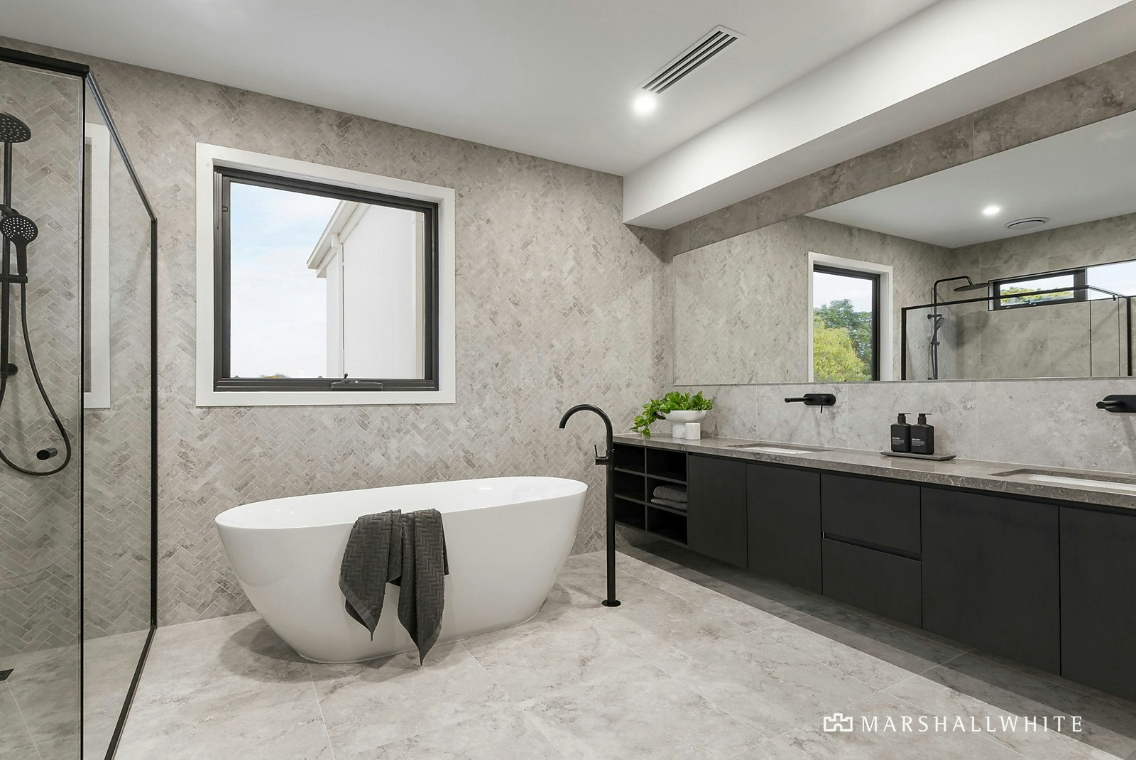 33 Dent Street, Glen Iris, VIC