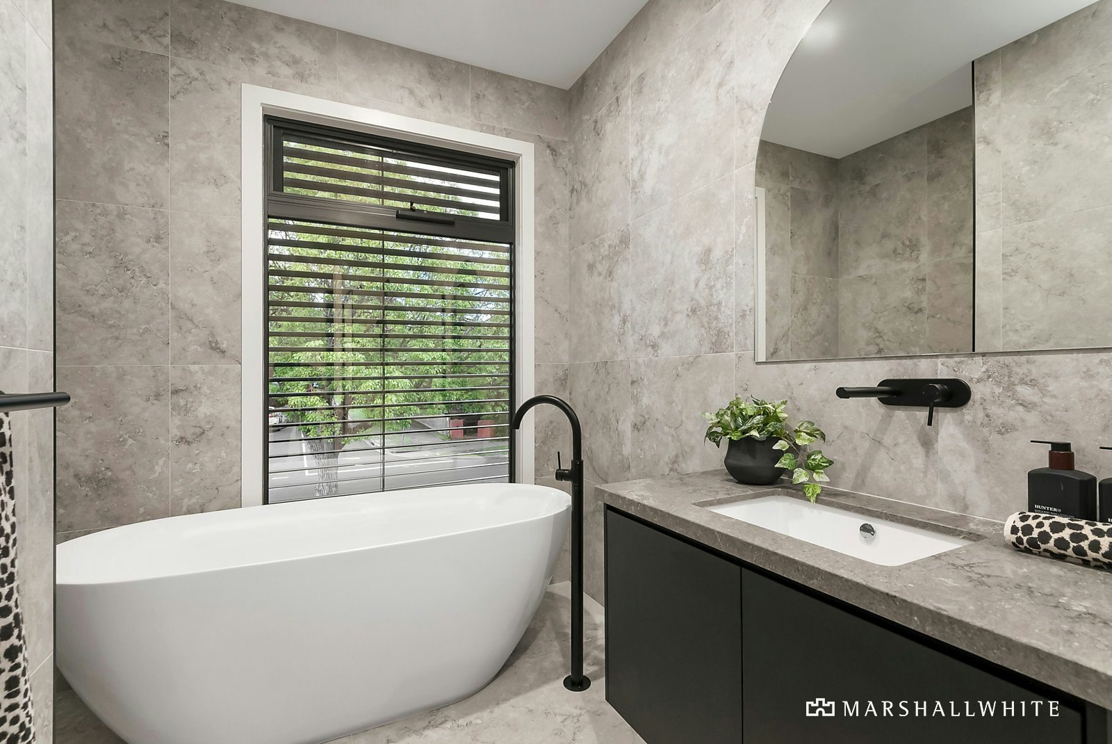 33 Dent Street, Glen Iris, VIC