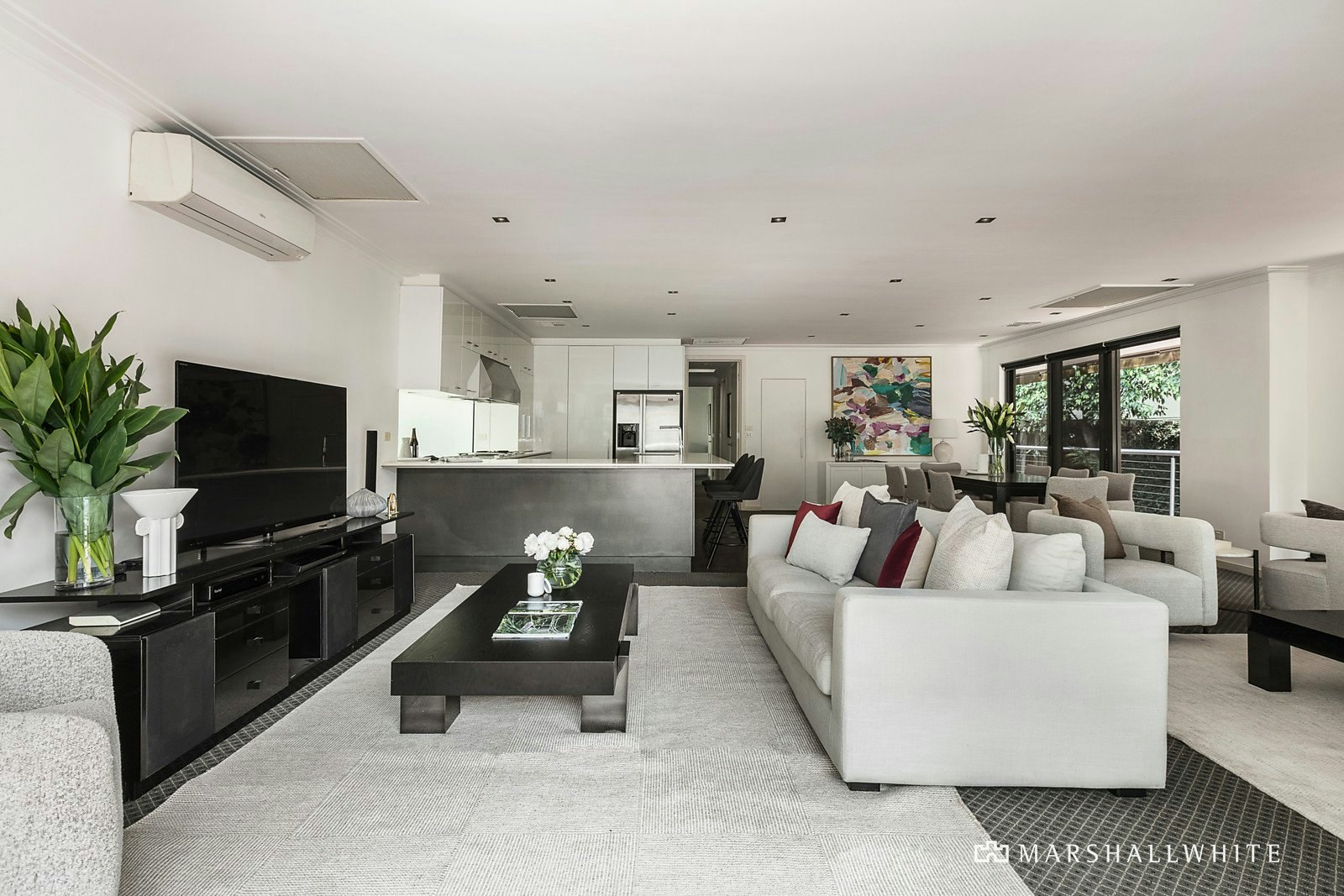 8 Duffryn Place, Toorak, VIC