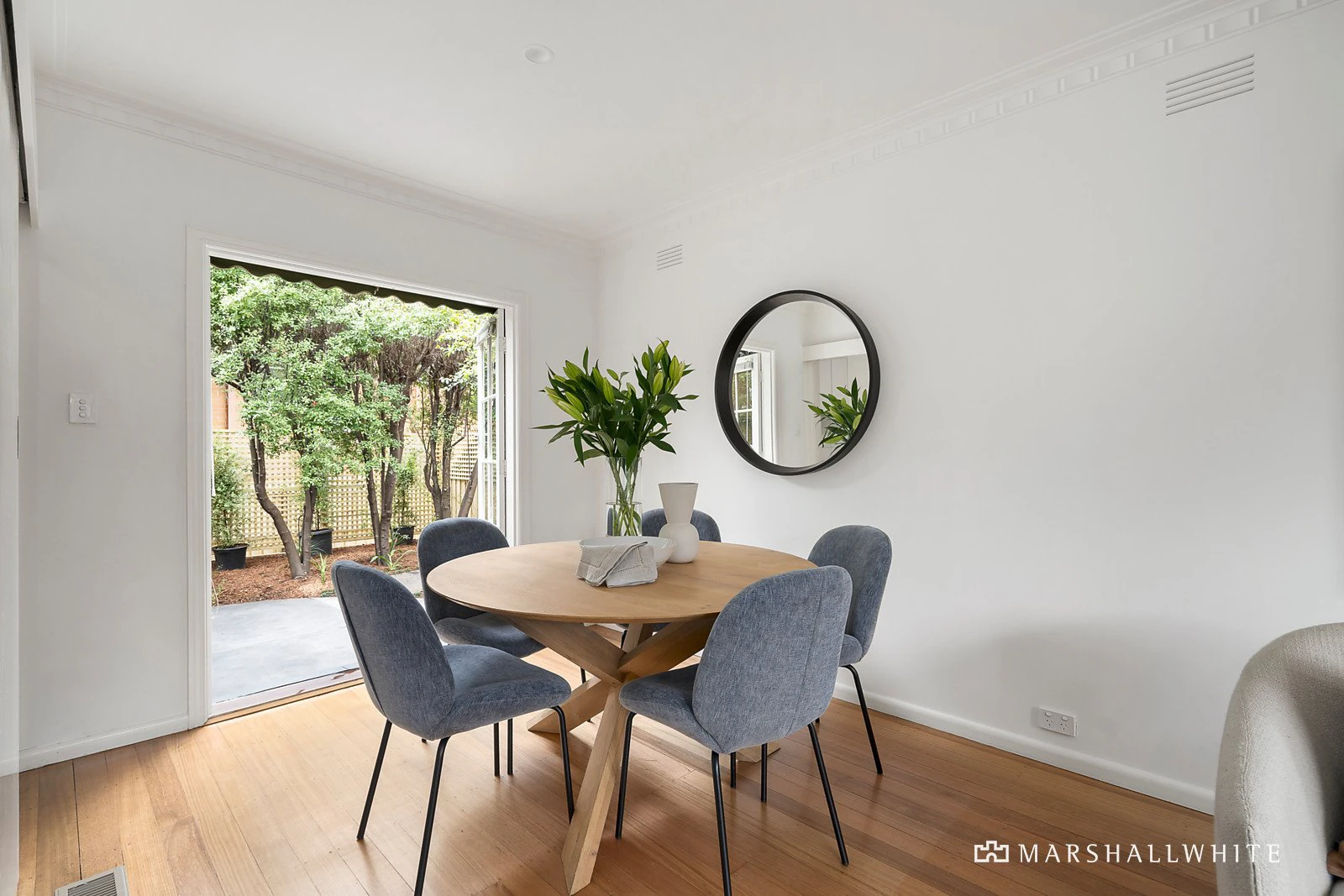 2/27 Glenbrook Avenue, Malvern East, VIC