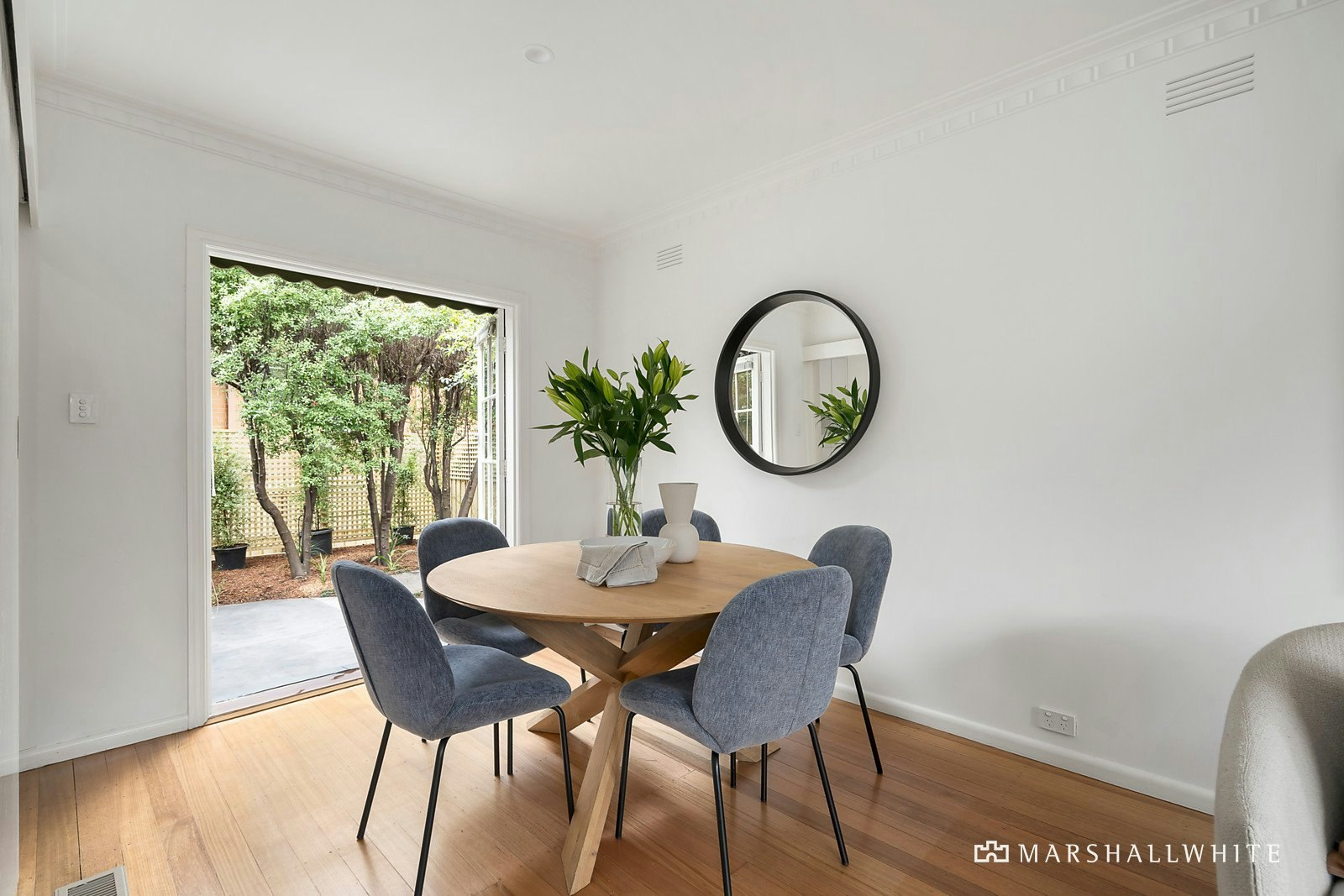 2/27 Glenbrook Avenue, Malvern East, VIC