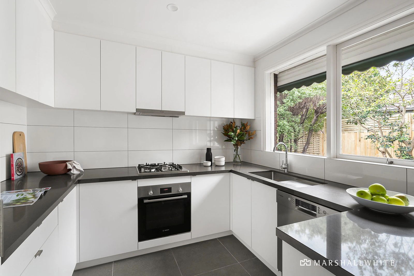 2/27 Glenbrook Avenue, Malvern East, VIC