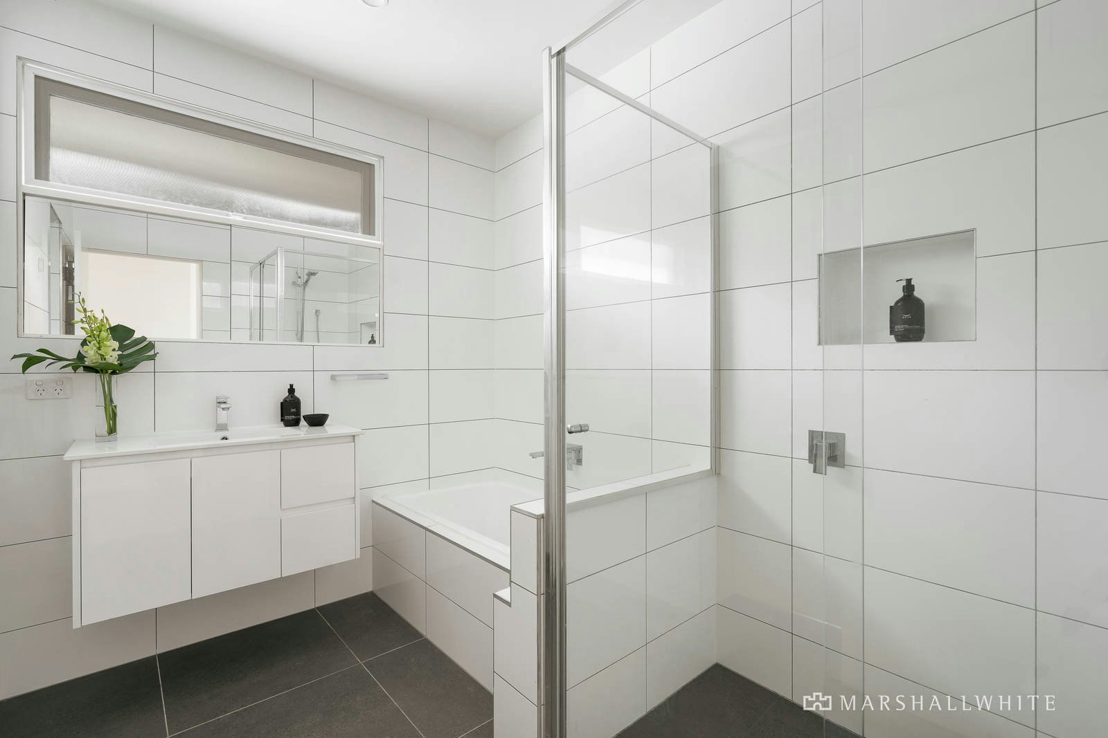 2/27 Glenbrook Avenue, Malvern East, VIC