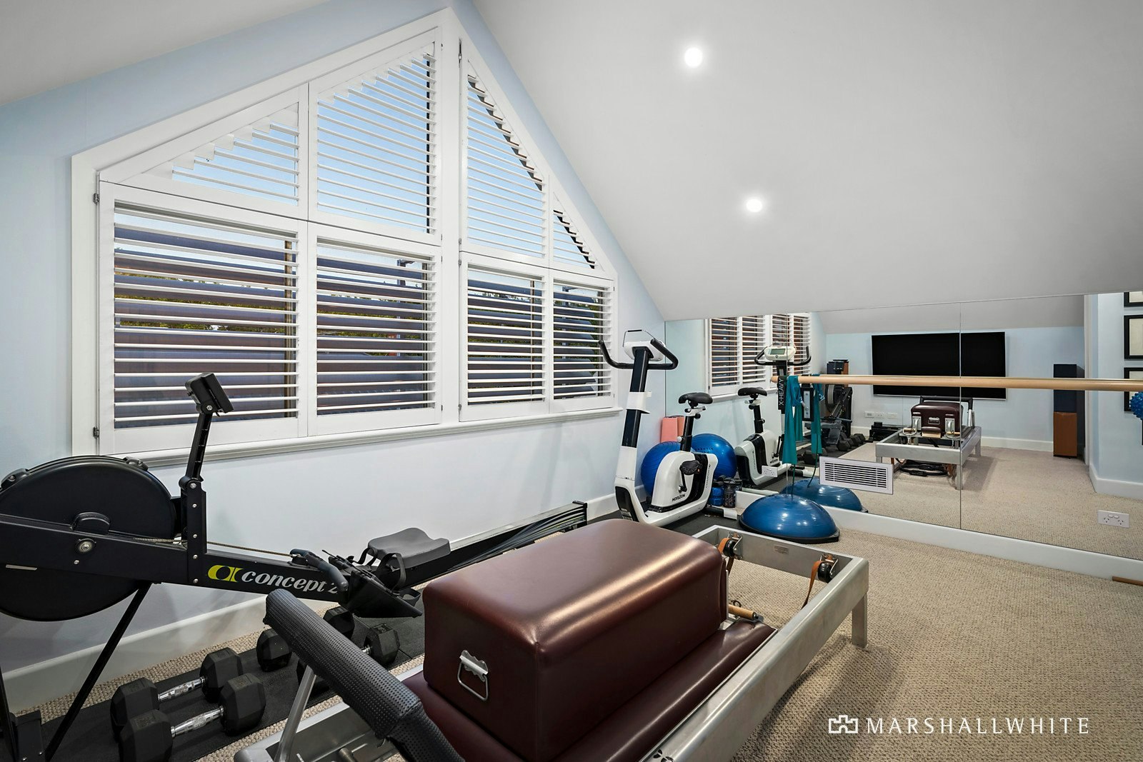 47 Dinsdale Street, Albert Park, VIC