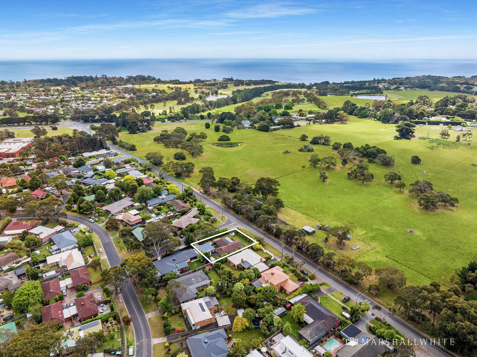 52 Oakbank Road, Mornington, VIC