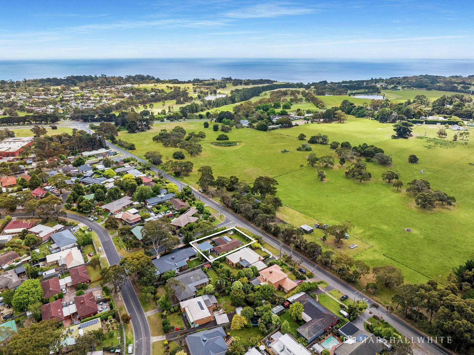 52 Oakbank Road, Mornington, VIC