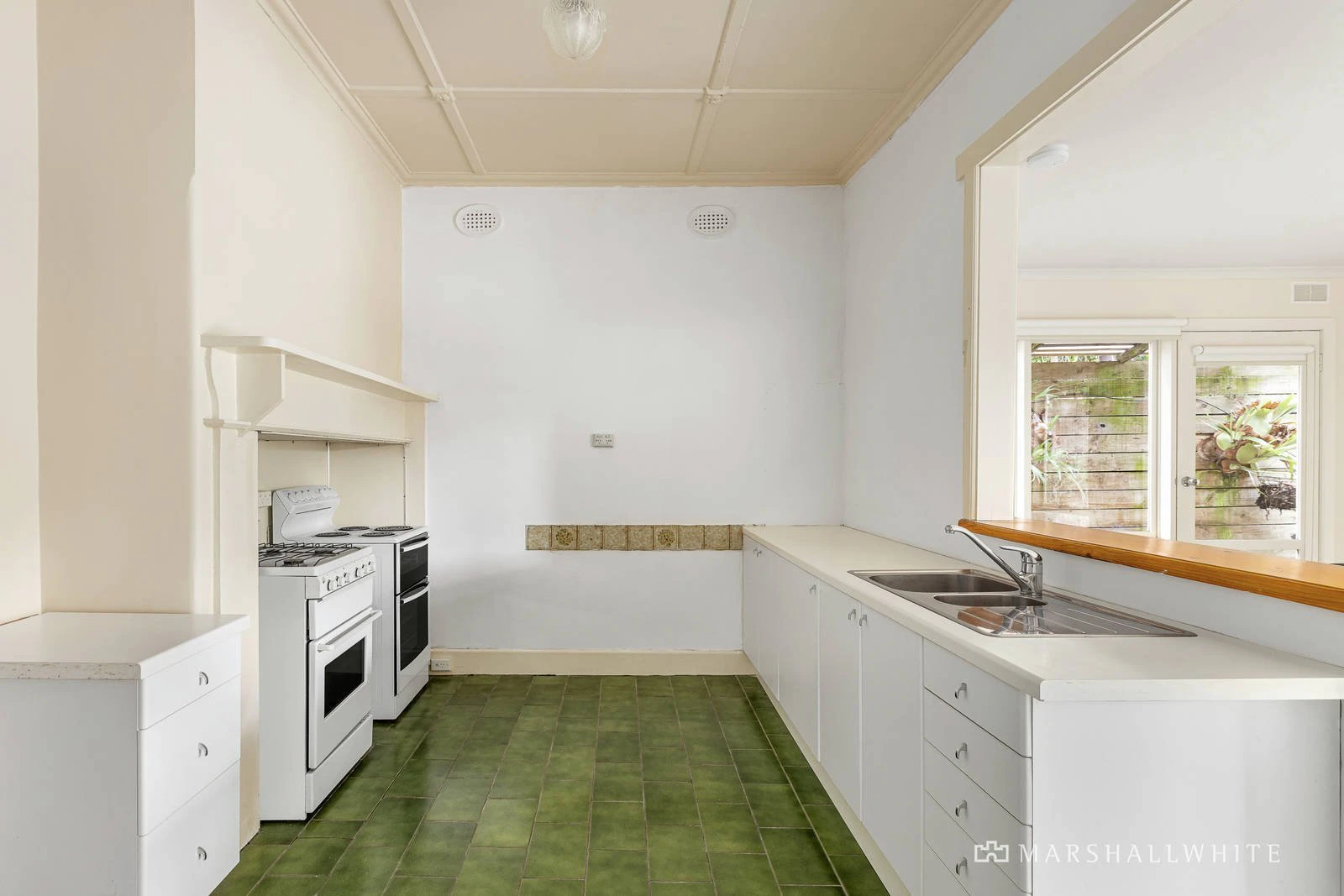11 Woodlands Avenue, Kew East, 3102