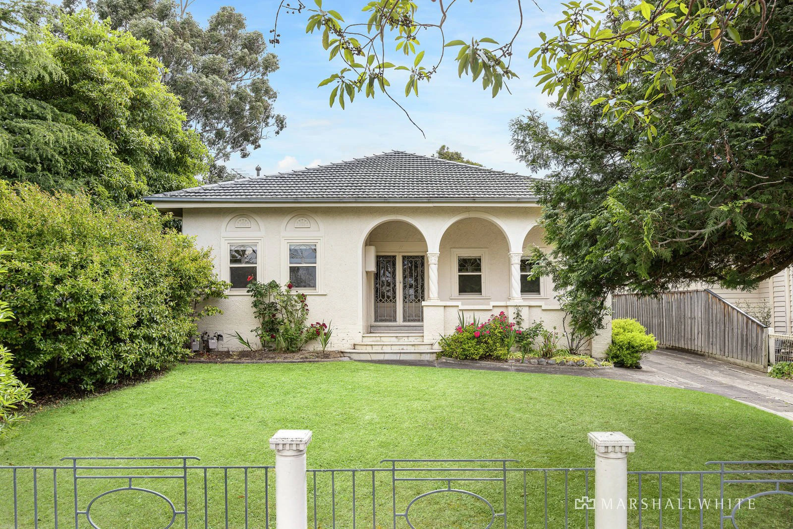 11 Woodlands Avenue, Kew East, 3102