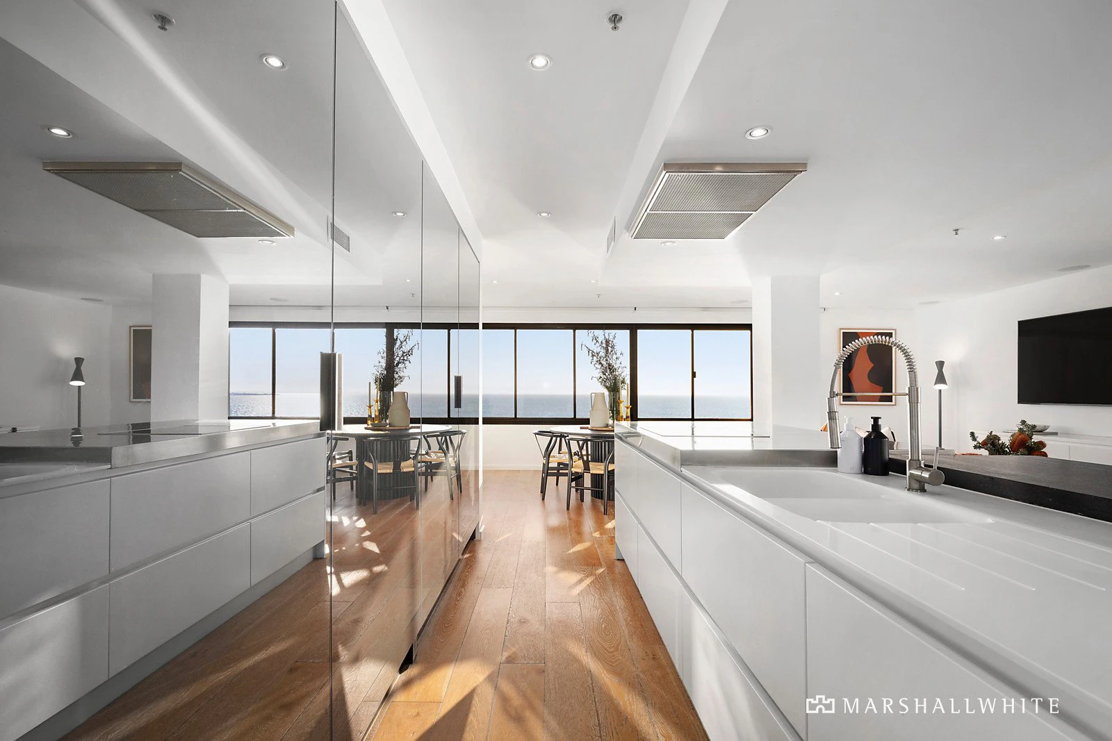 101/8-10 The Esplanade, St Kilda, 3182