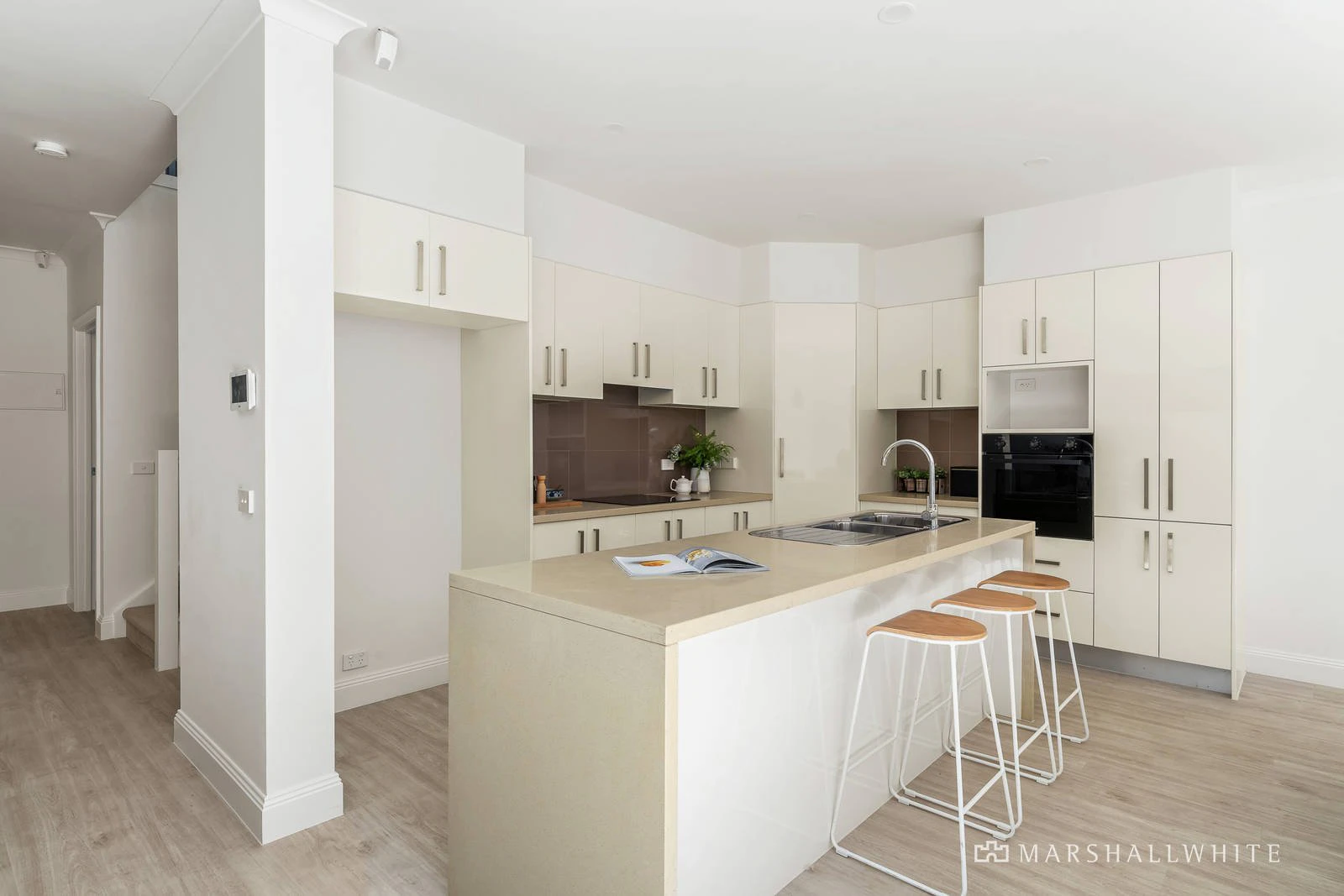 1/106 Warrigal Road, Camberwell, VIC