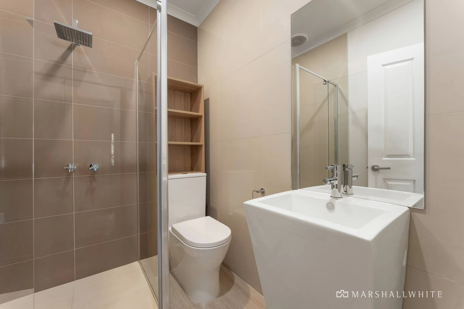 1/106 Warrigal Road, Camberwell, VIC