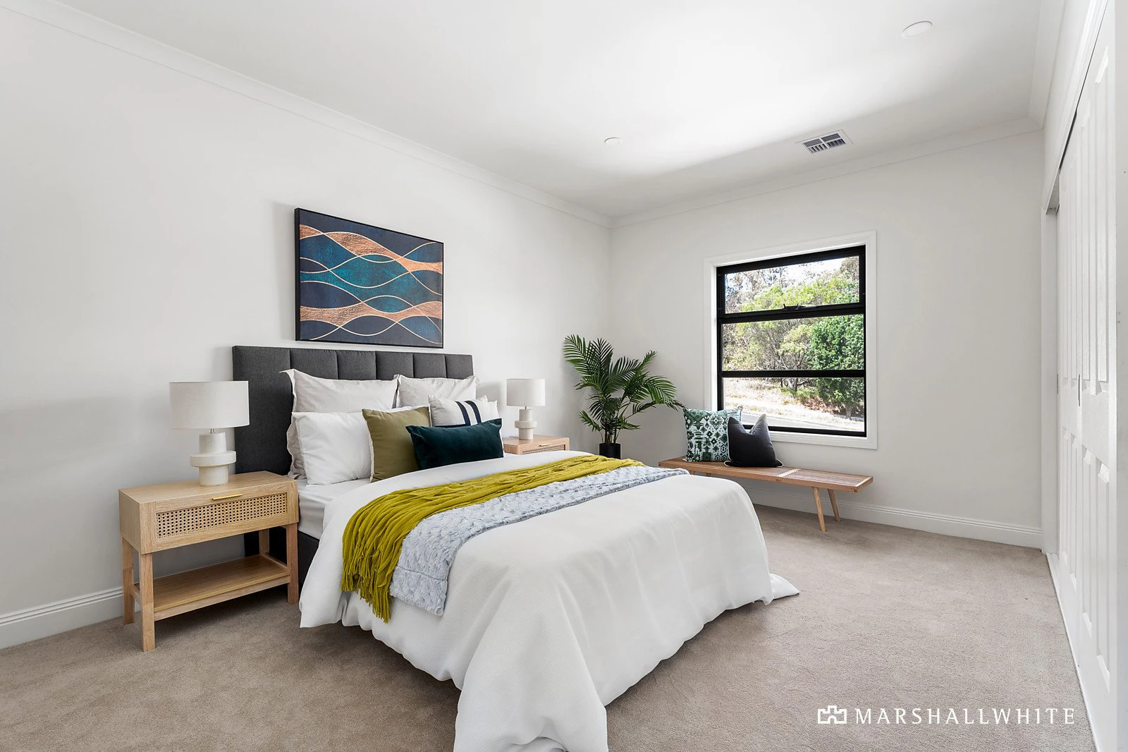 2/106 Warrigal Road, Camberwell, VIC