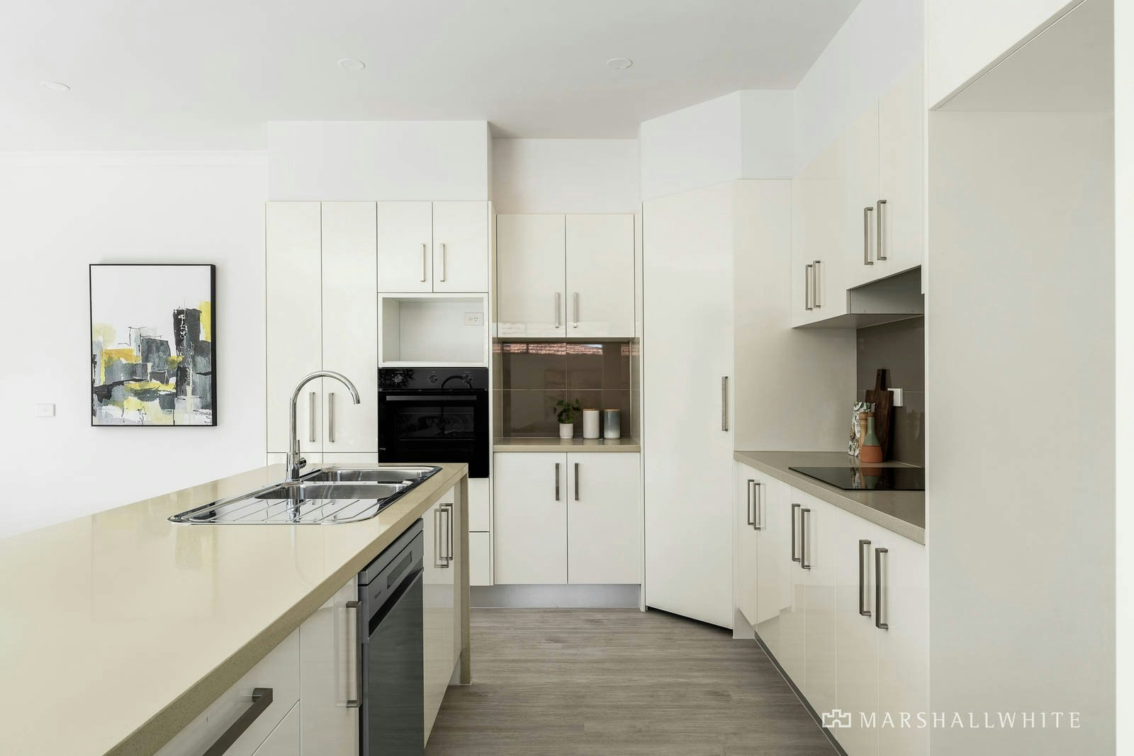 2/106 Warrigal Road, Camberwell, VIC