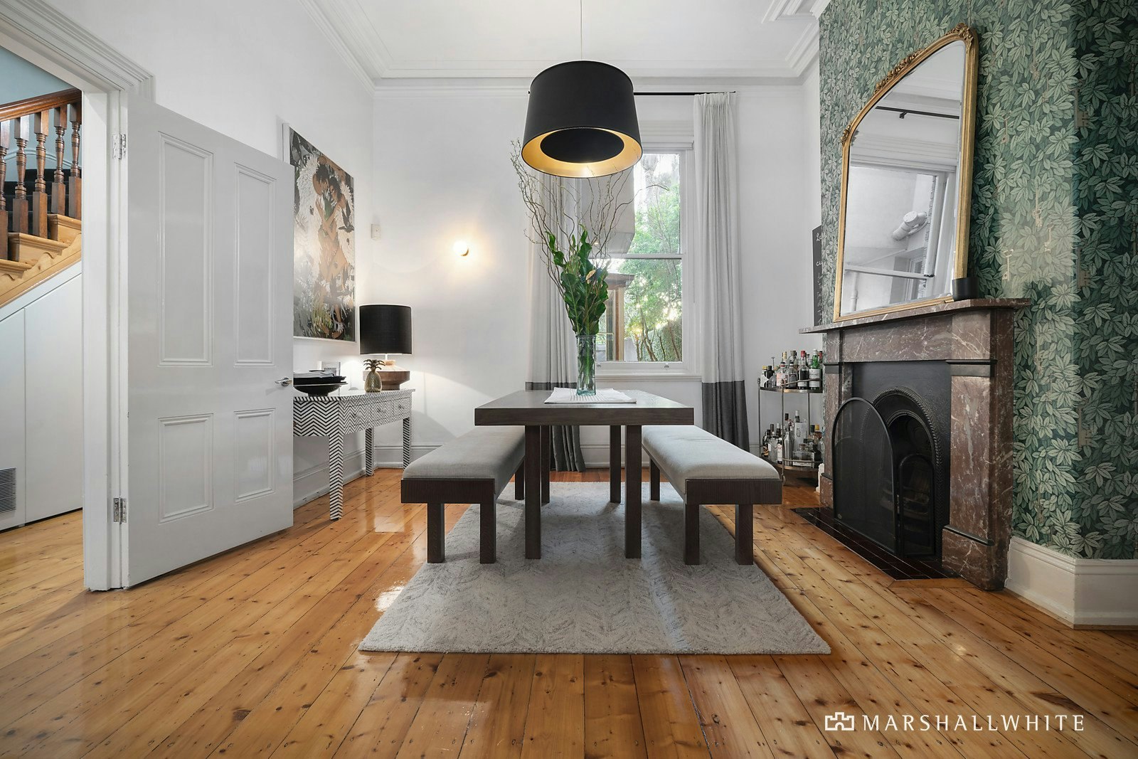 2 Canterbury Road, Albert Park, VIC