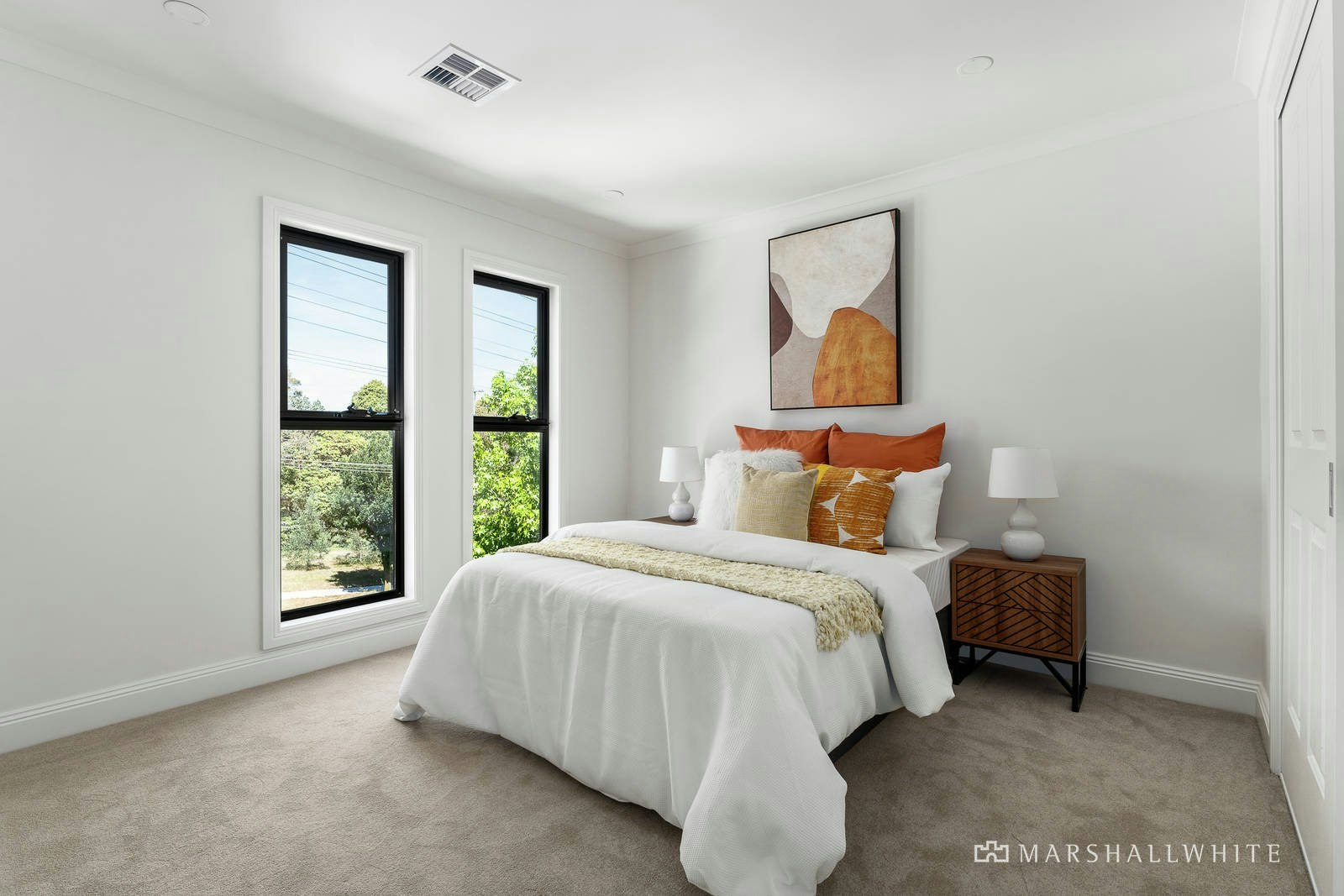 2/106 Warrigal Road, Camberwell, VIC