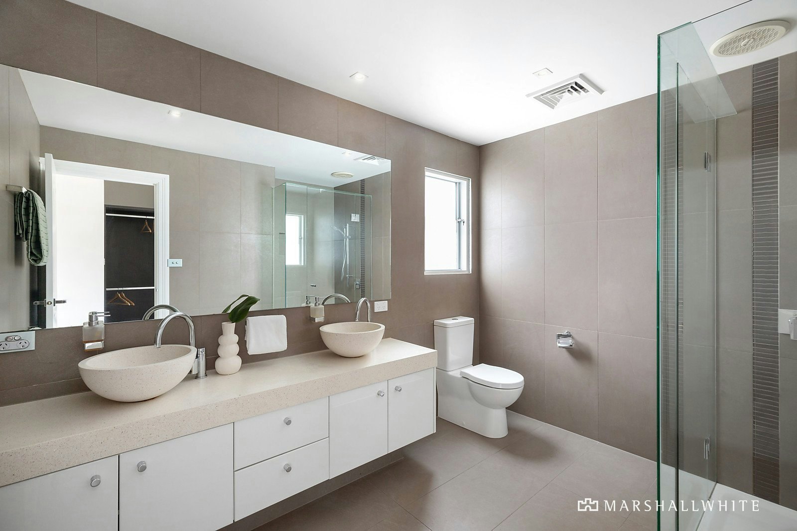 33 Erskine Street, Middle Park, VIC