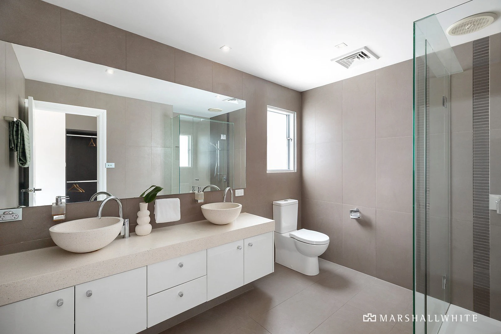 33 Erskine Street, Middle Park, VIC