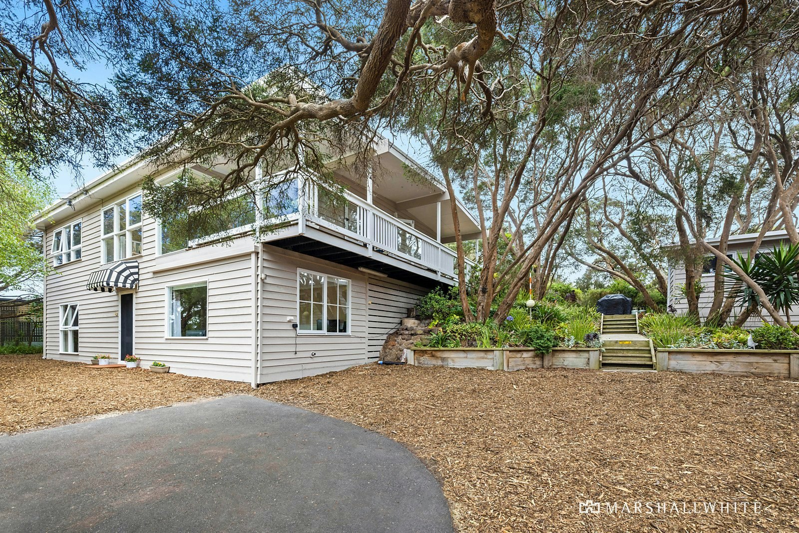 cottage