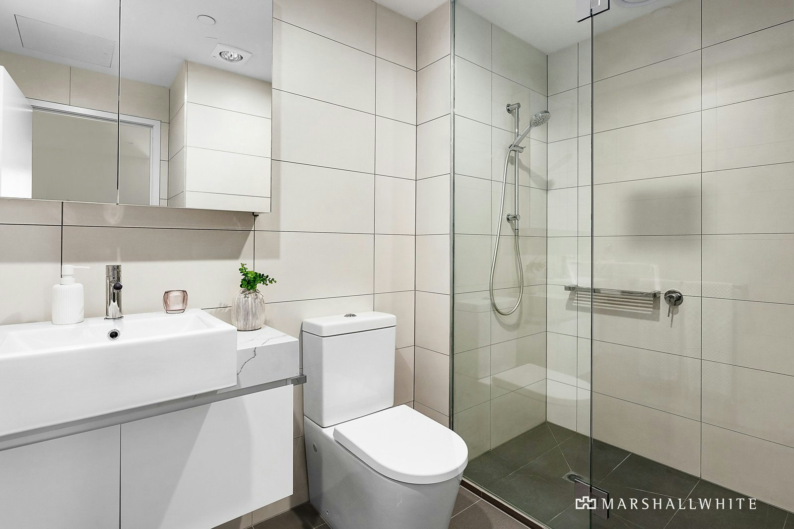 201/7 Red Hill Terrace, Doncaster East, 3109