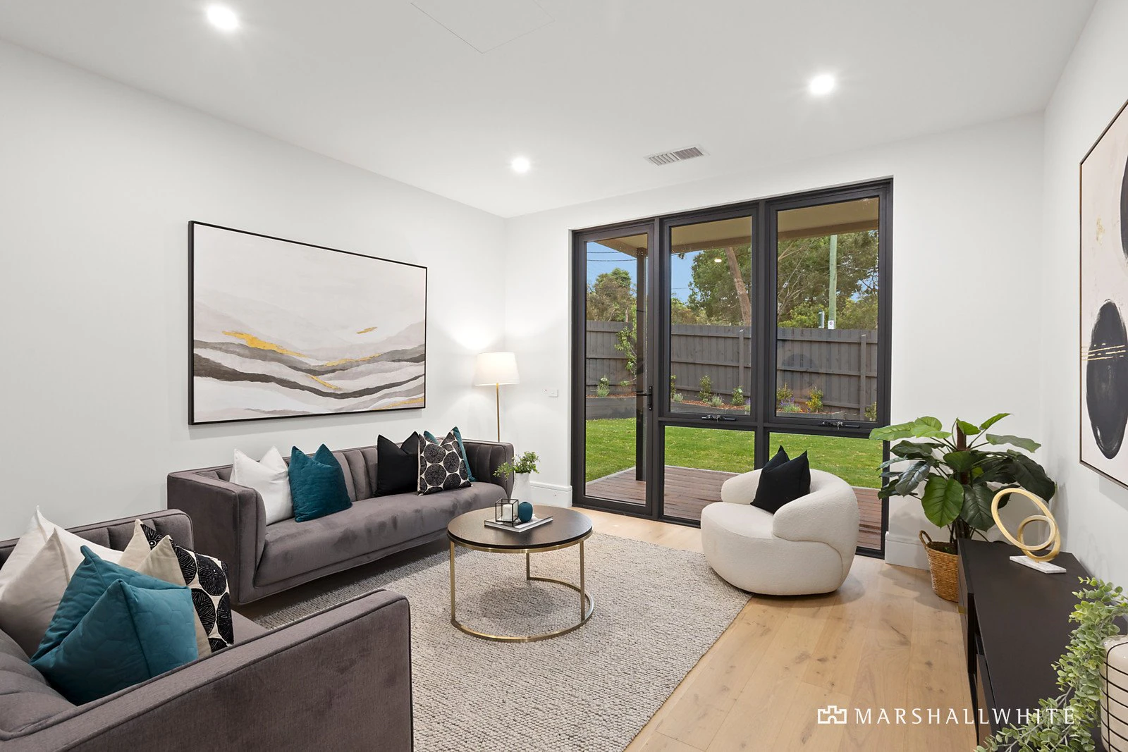 4 Simpson Street, Mitcham, 3132