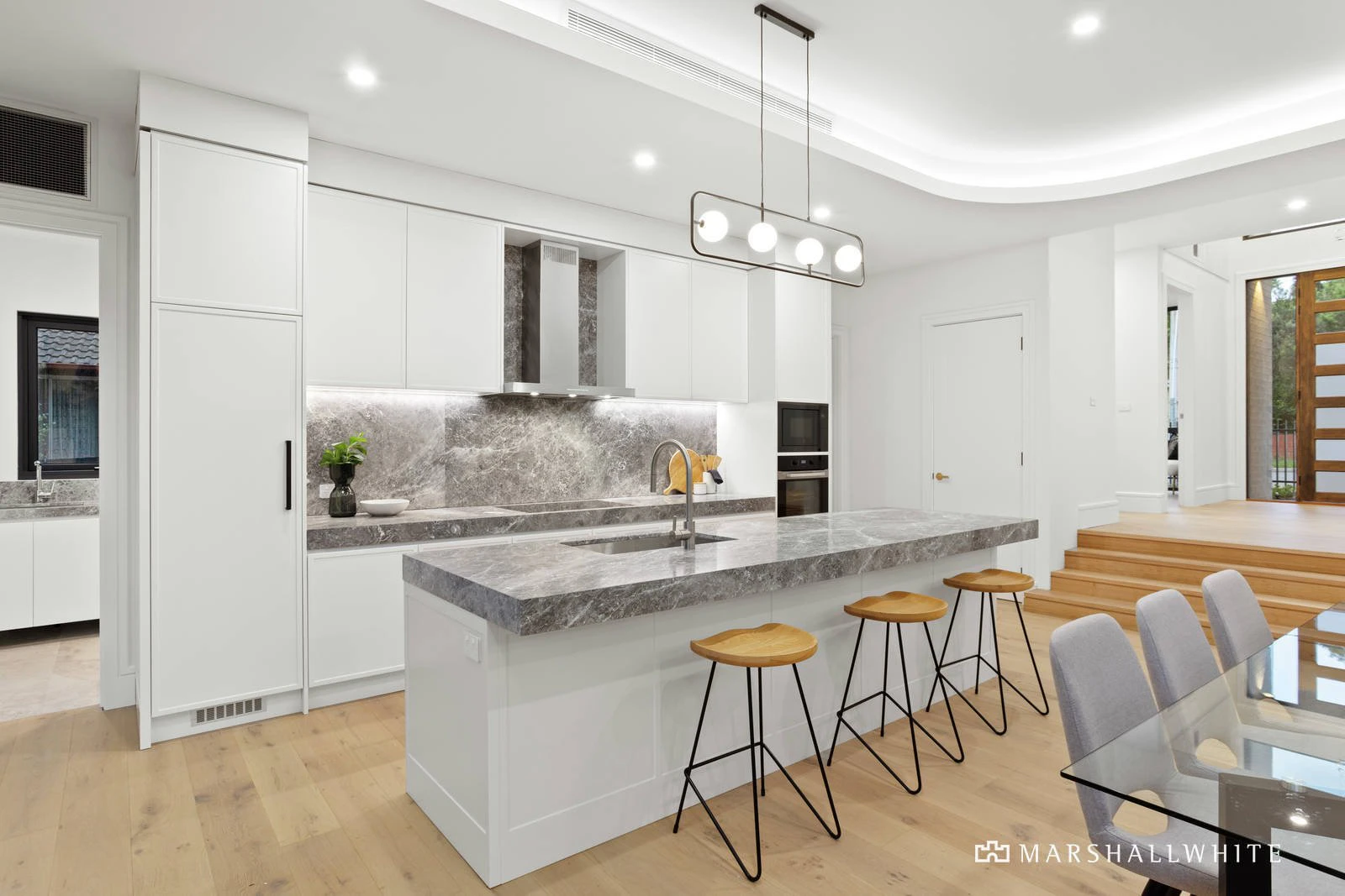 4 Simpson Street, Mitcham, 3132