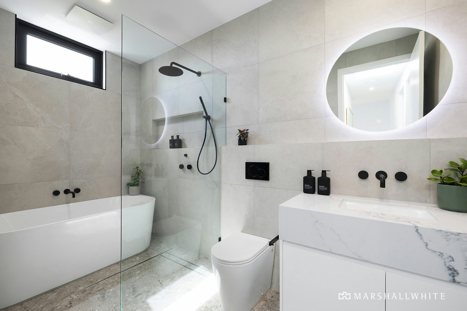 1B Stradbroke Avenue, Brighton East, VIC