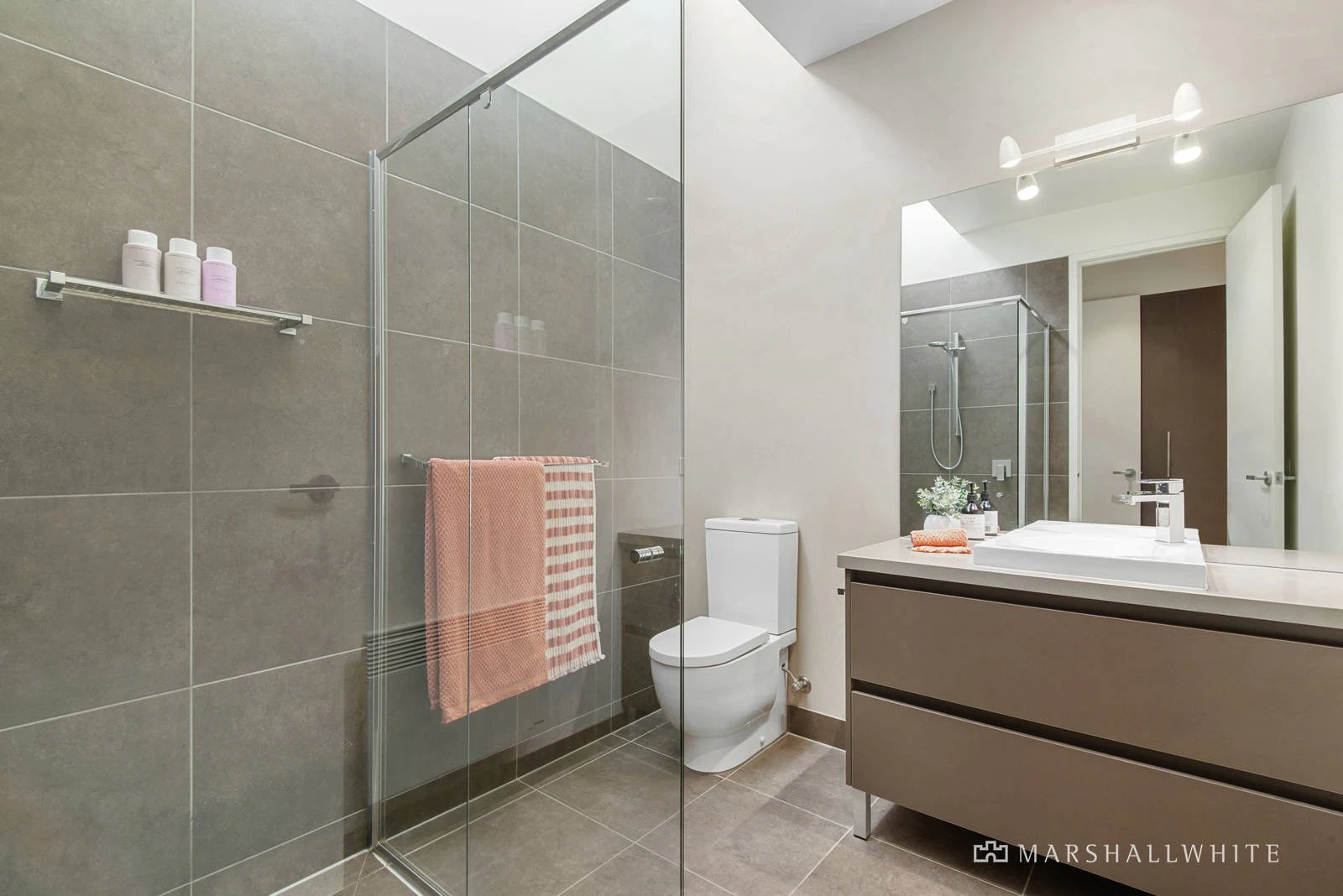 13 Sunningdale Avenue, Mornington, VIC