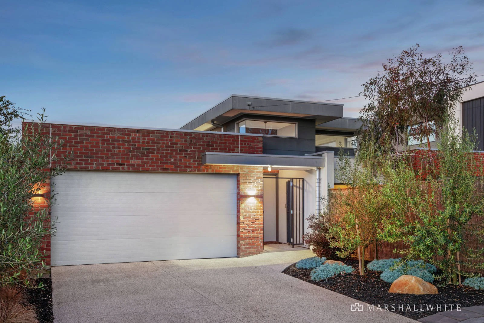 13 Sunningdale Avenue, Mornington, VIC