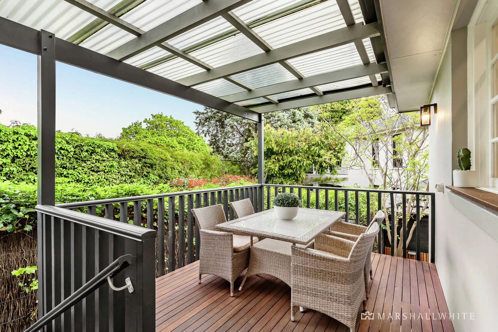 16 Chaucer Crescent, Canterbury, VIC