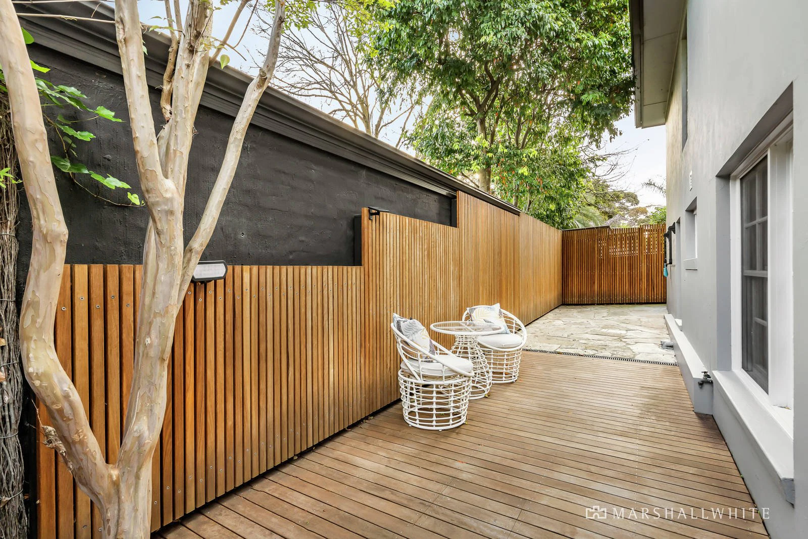 16 Chaucer Crescent, Canterbury, VIC