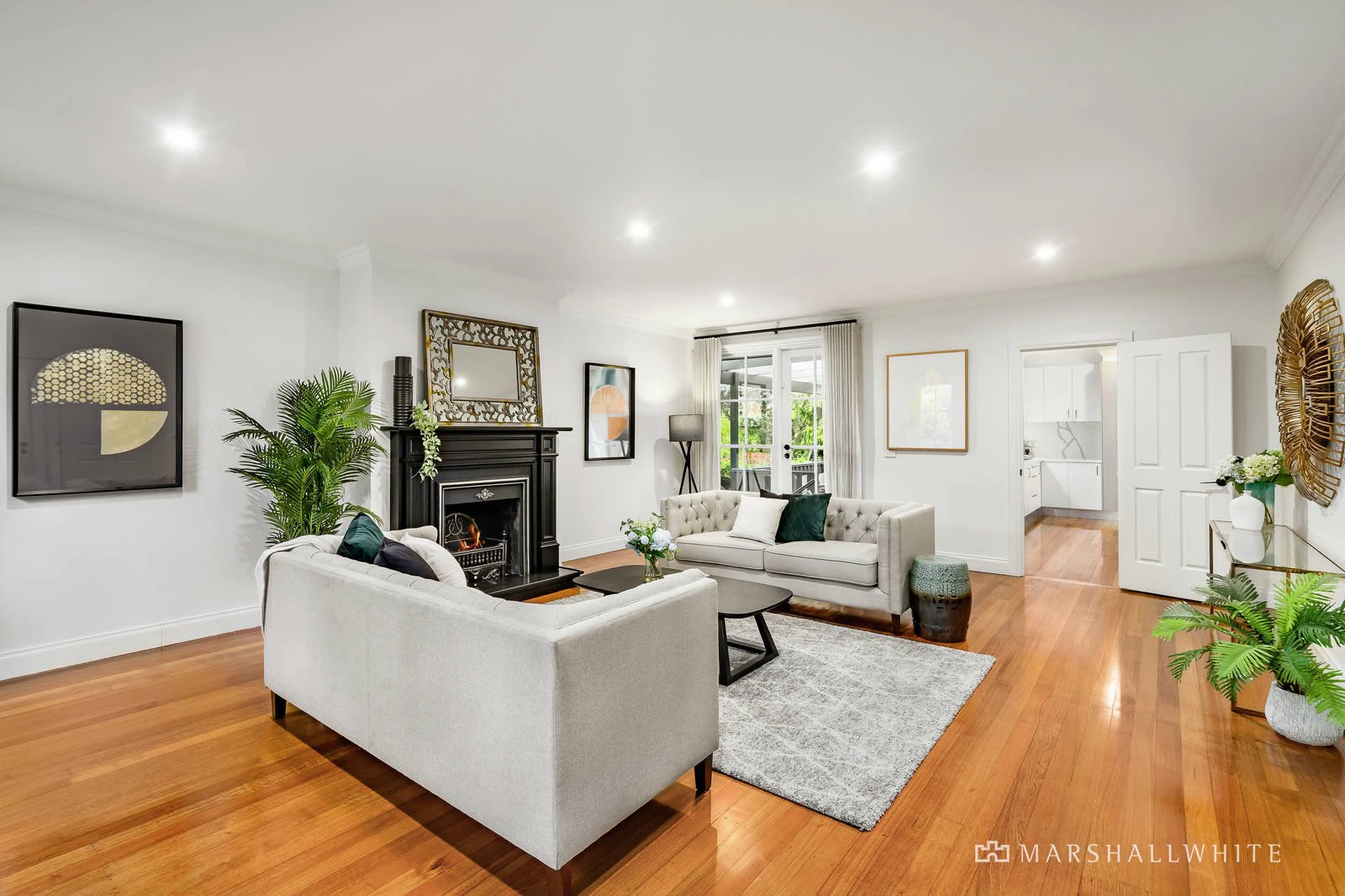 16 Chaucer Crescent, Canterbury, VIC