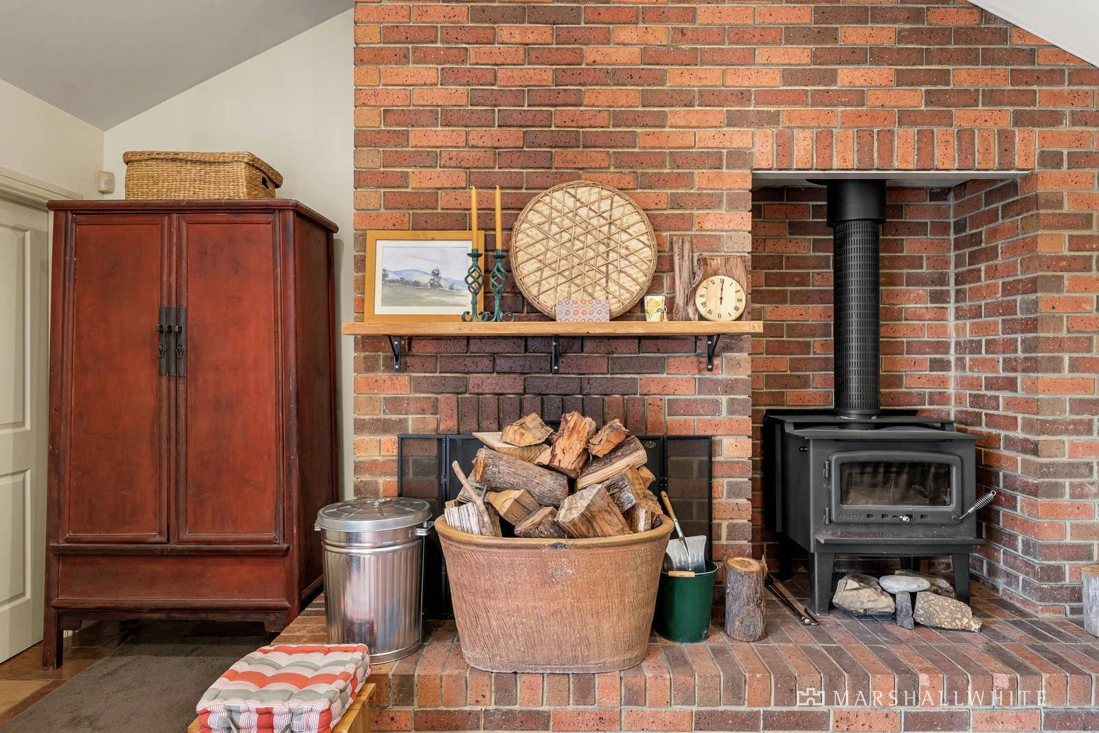 268 Warburton Highway, Wandin North, VIC