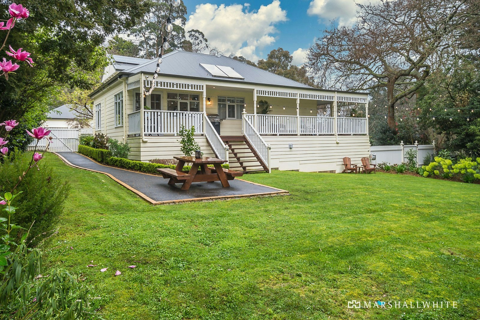 1 Mt Erin Road, Ferny Creek, VIC