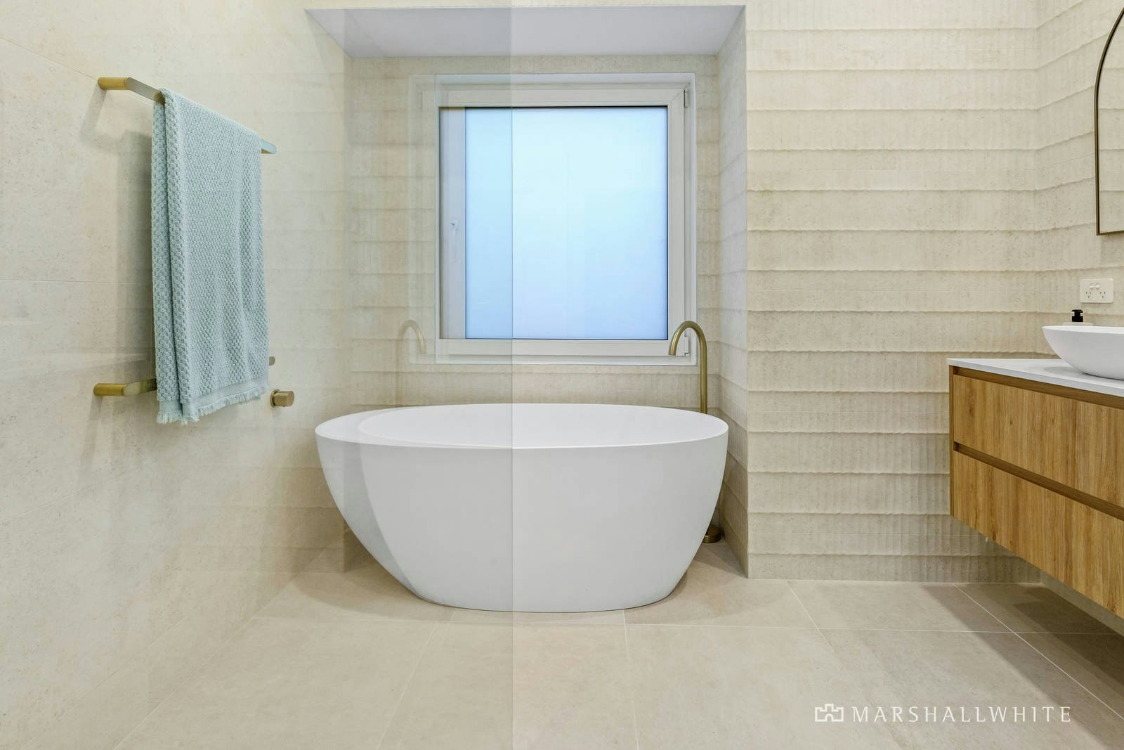 2 Petrel Close, Mount Eliza, 3930