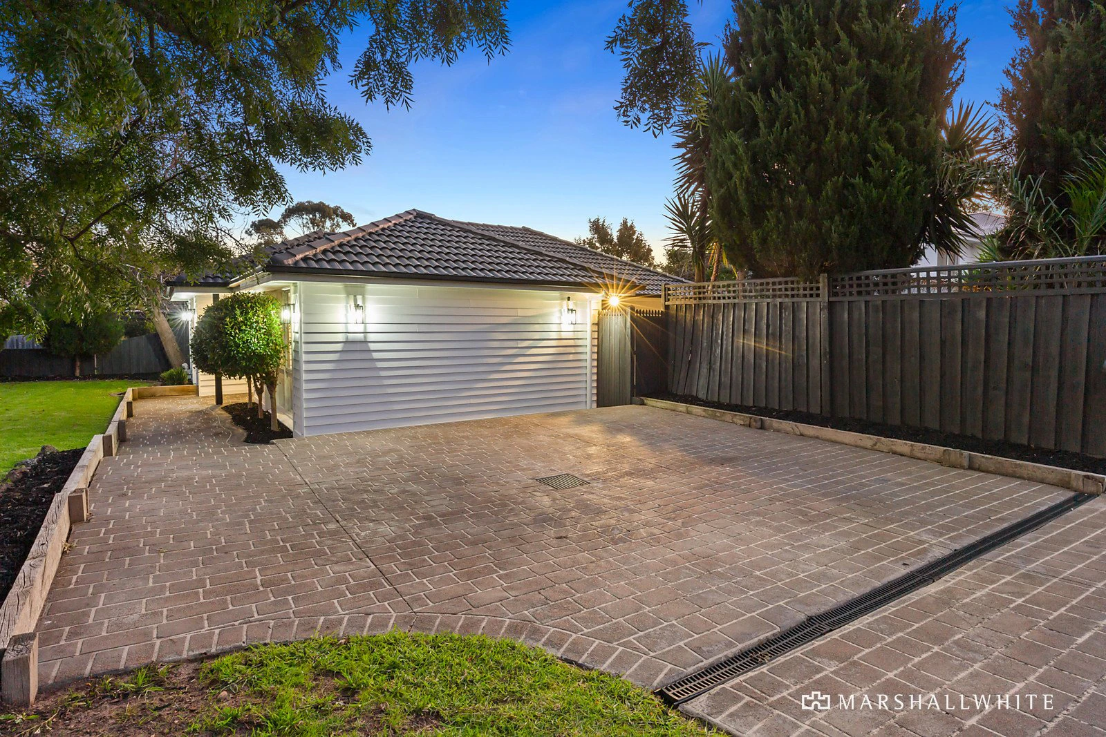 2 Petrel Close, Mount Eliza, 3930