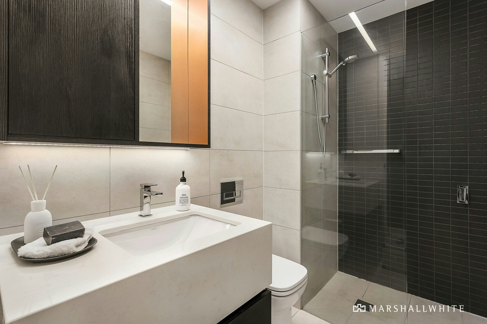 214/828 Burke Road, Camberwell, VIC