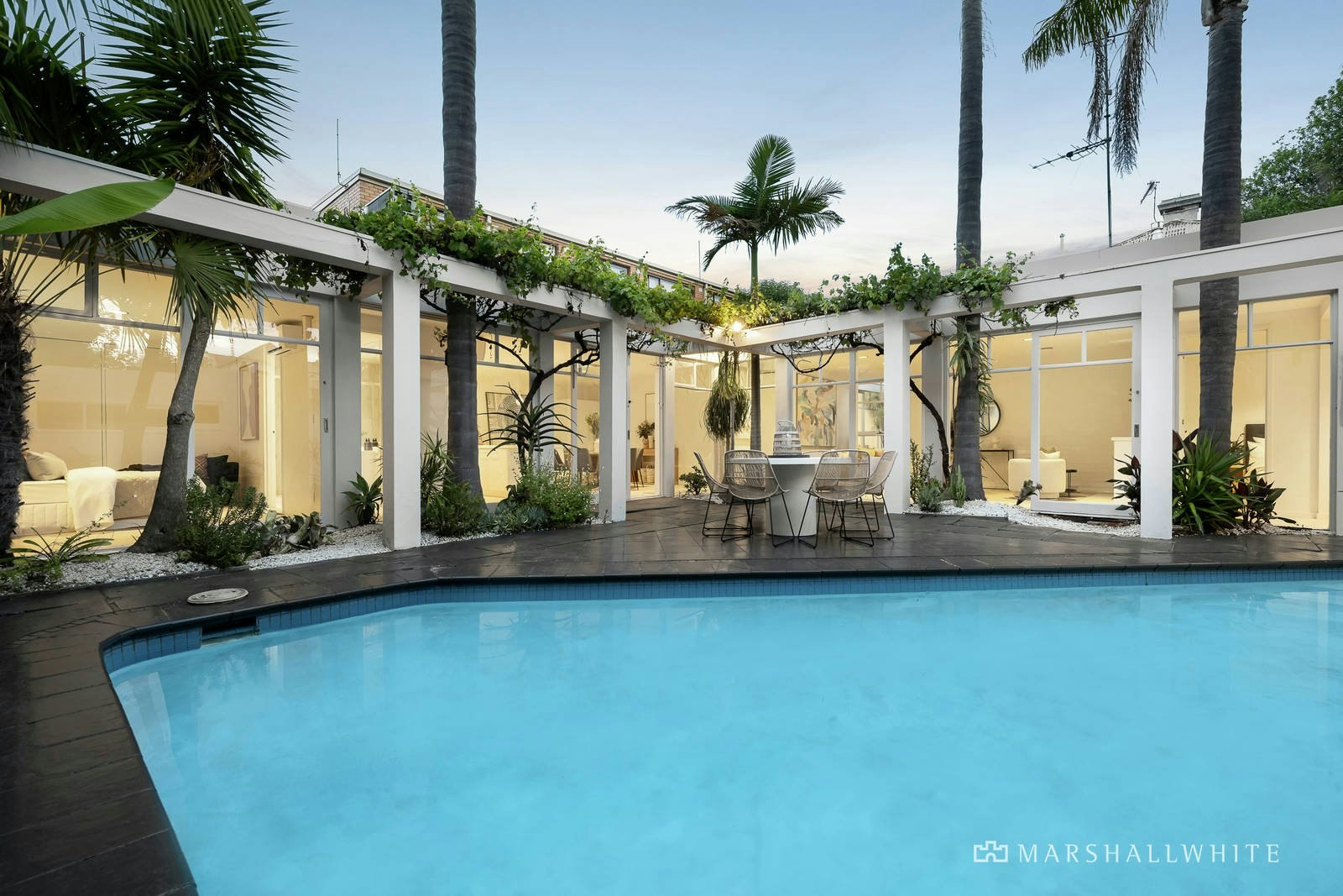 2 Stoke Place, Richmond, VIC