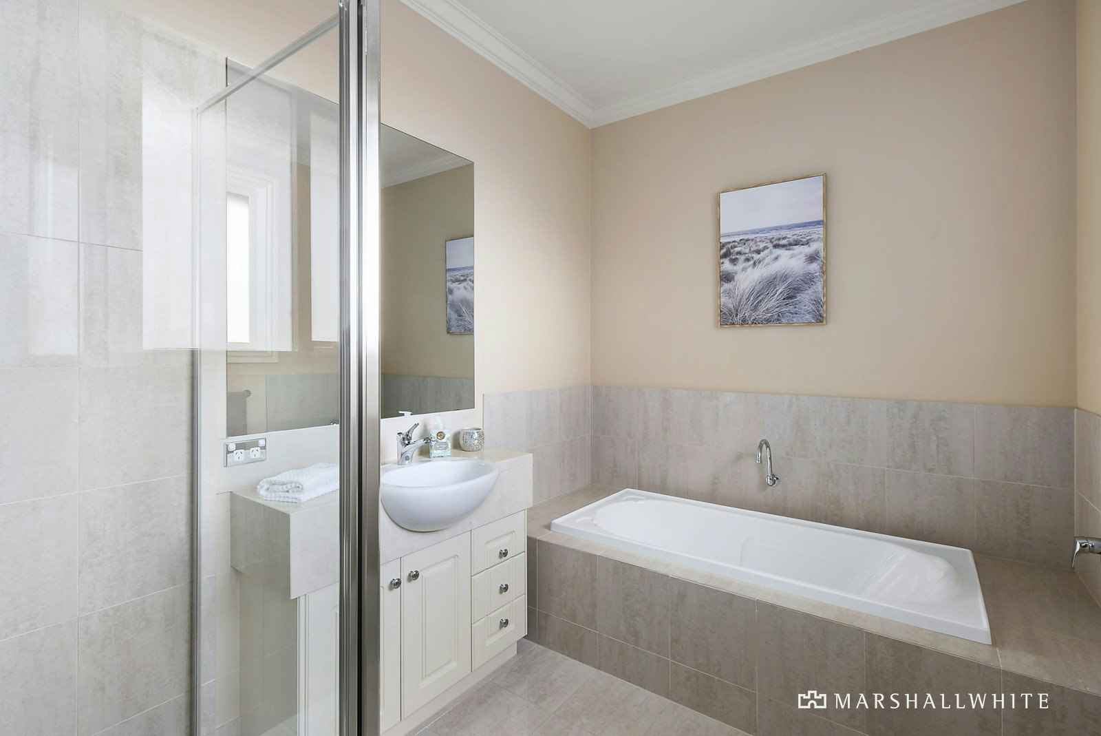 5 Mont Close, Doncaster East, VIC