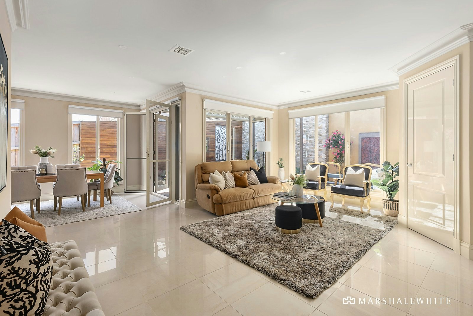 5 Mont Close, Doncaster East, VIC