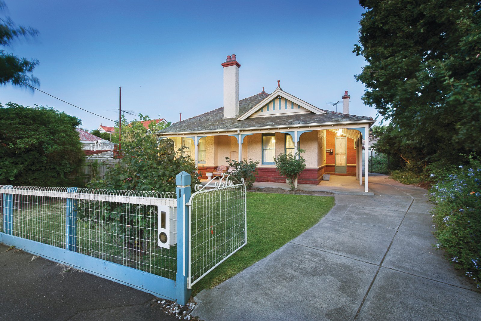 1 Smyth Street, Toorak - Thumbnail 2